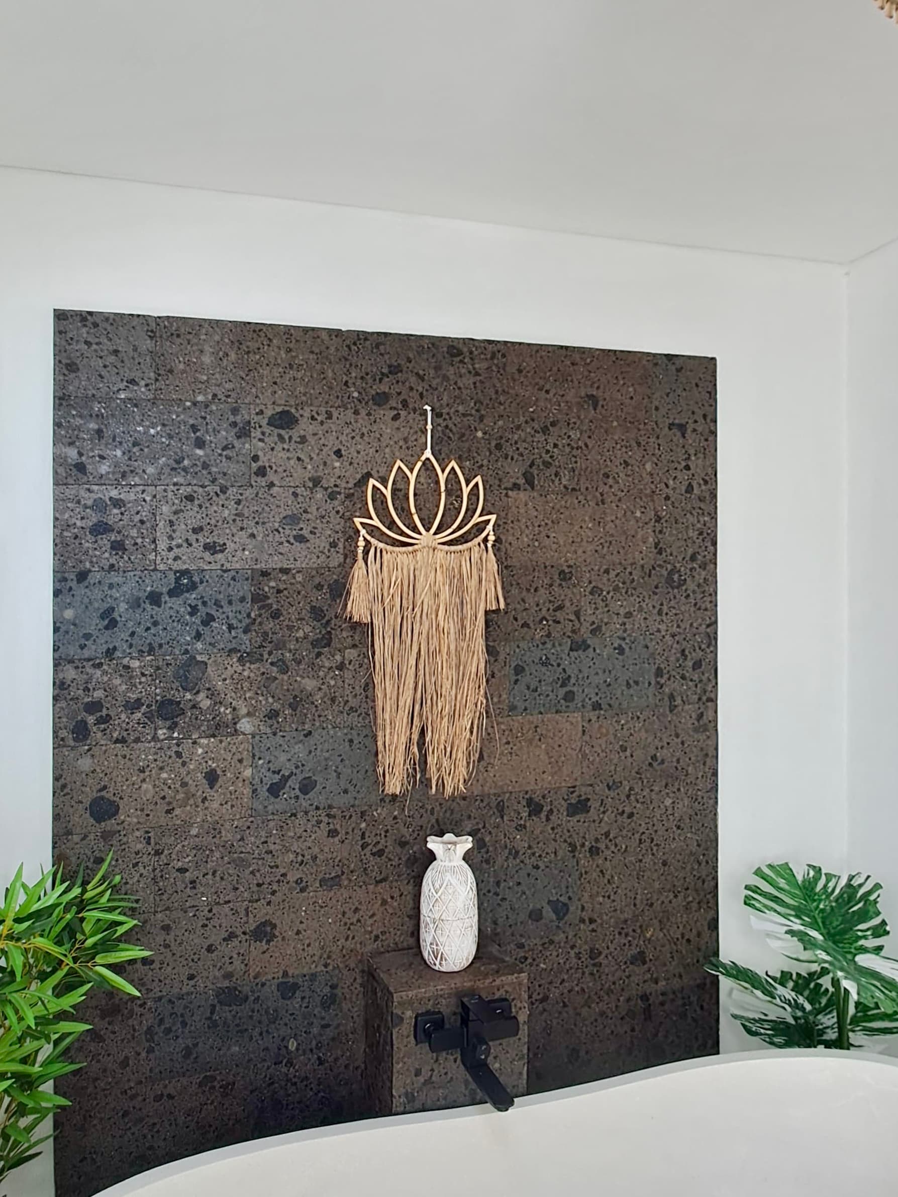 Hasil pemasangan marmer berkualitas tinggi oleh Karya Batu Alam Indonesia